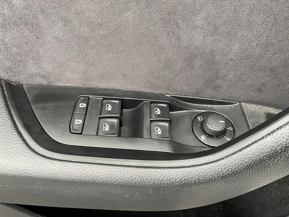 Škoda Superb III 2.0 TDi Ambition