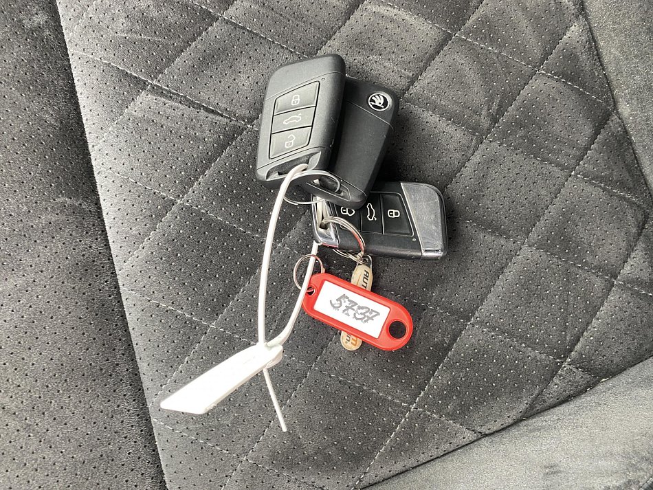 Škoda Superb III 2.0 TDi Ambition