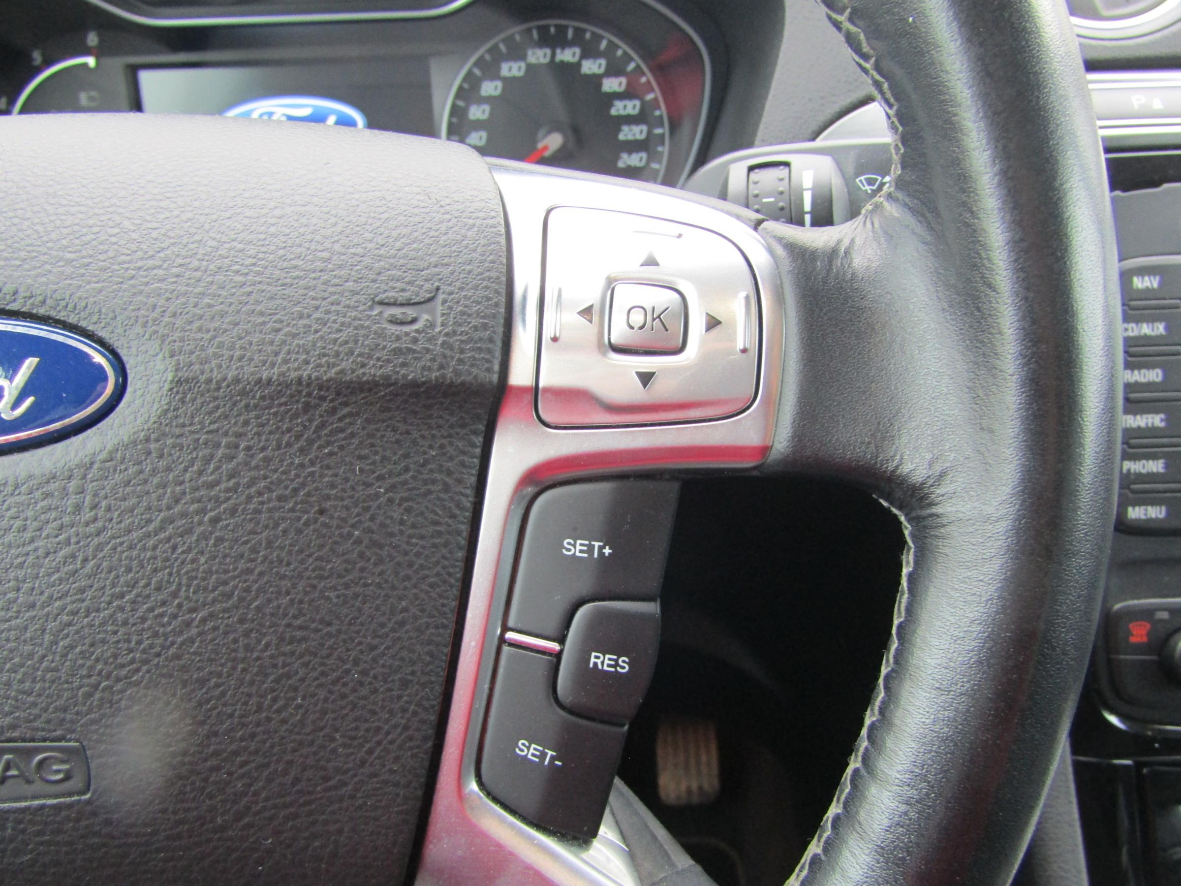 Ford S-MAX, 2012 - pohled č. 17