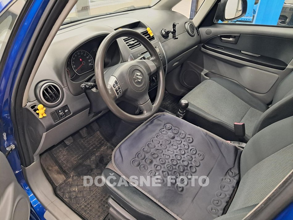 Suzuki SX4 1.5 i 
