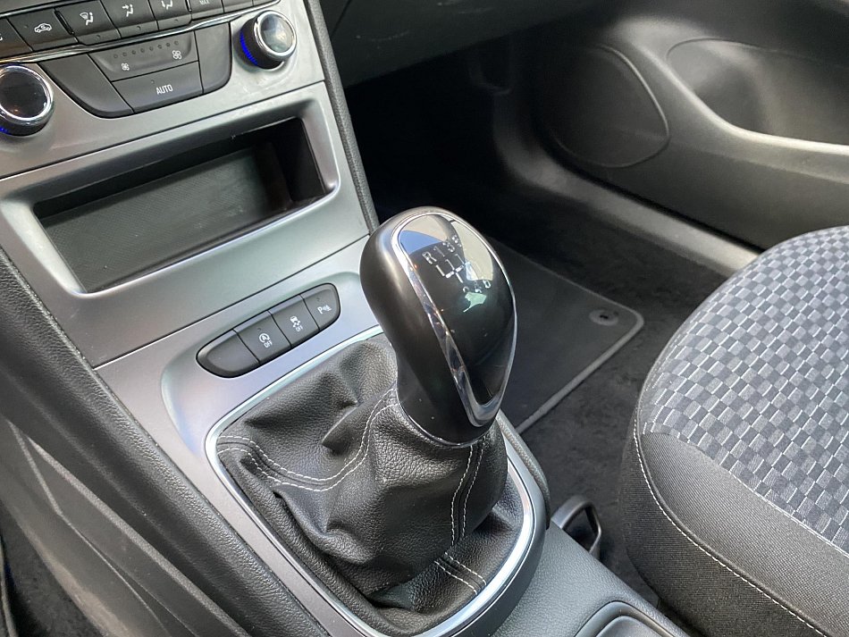 Opel Astra 1.2 T Edition