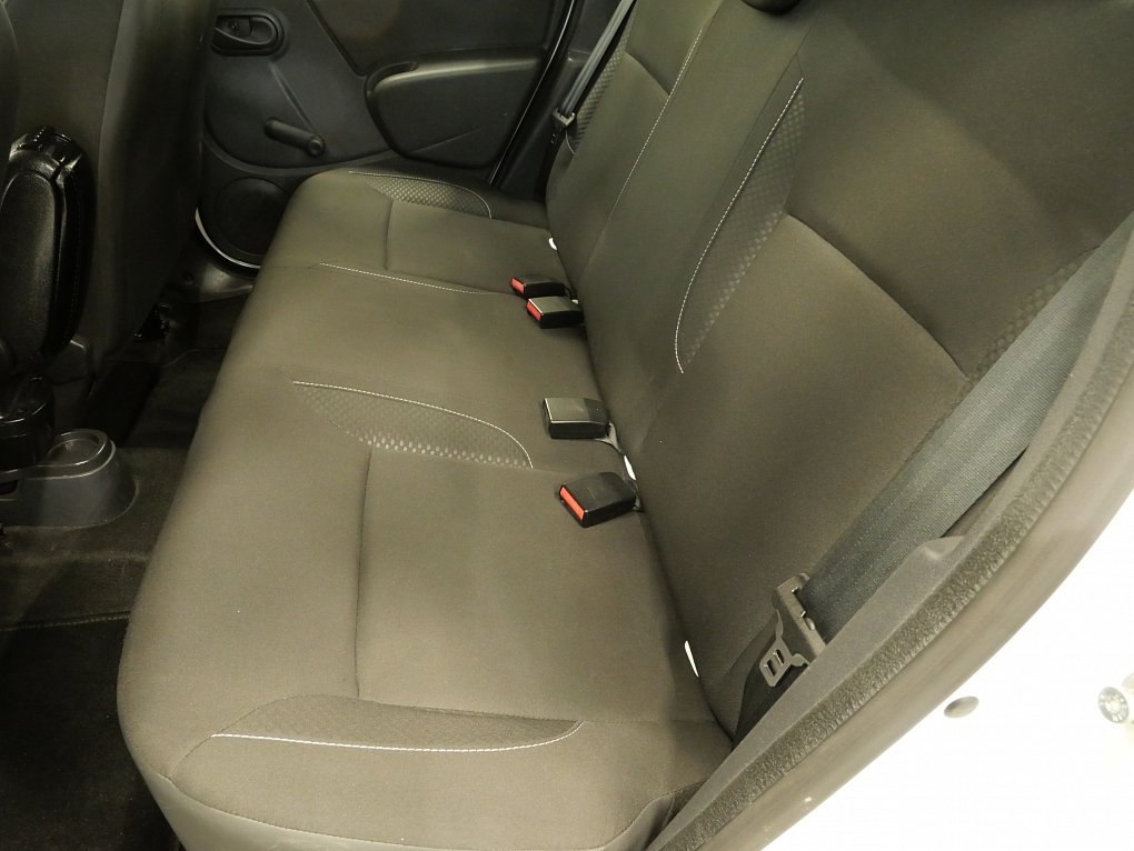 Dacia Duster 1.6i 