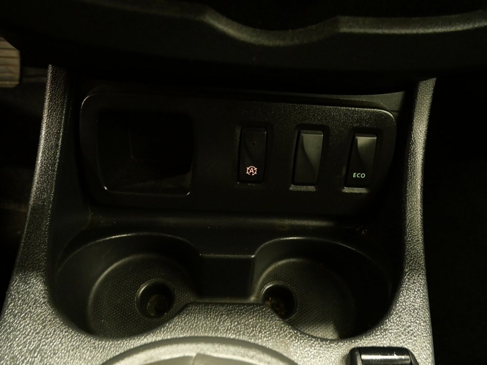 Dacia Duster 1.6i 