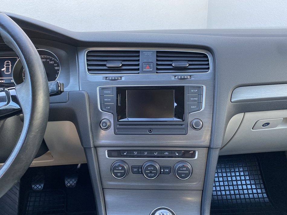 Volkswagen Golf 1.2TSi 