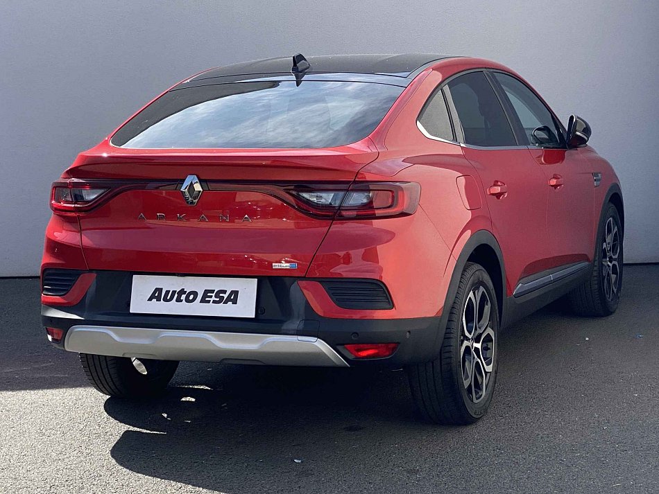 Renault Arkana 1.6i E-TECH Intense