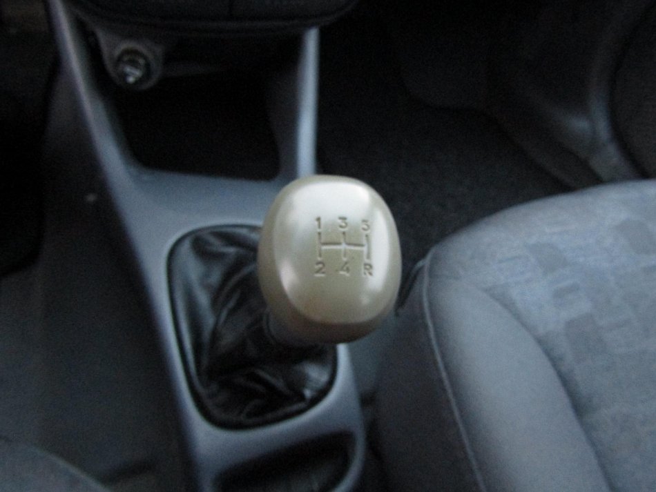 Hyundai Accent 1.4 i 