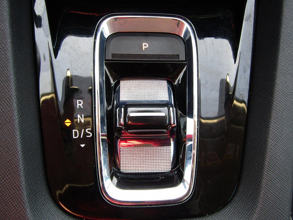 Škoda Octavia IV 2.0 TDi Style Plus