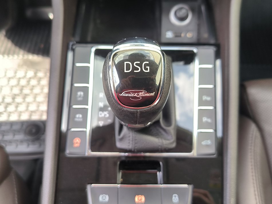 Škoda Superb III 2.0 TSI  4x4