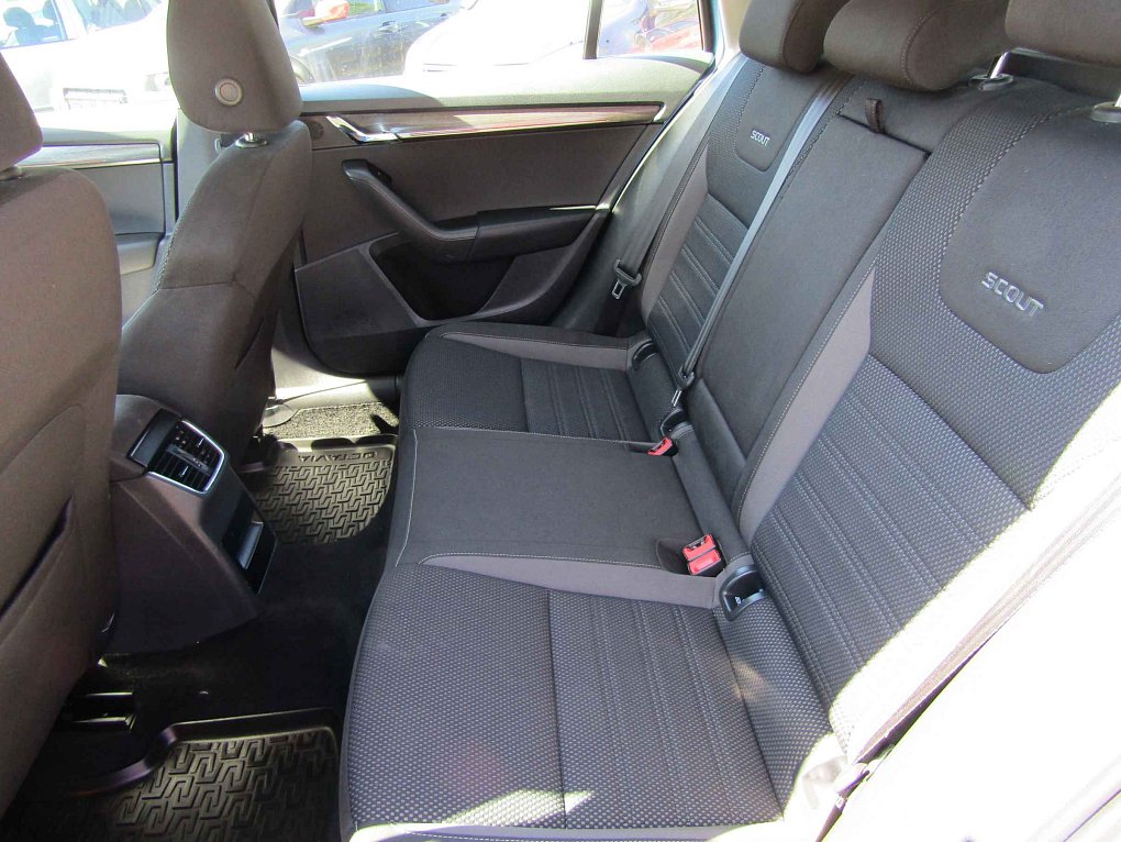 Škoda Octavia III 2.0 TDi Scout 4x4