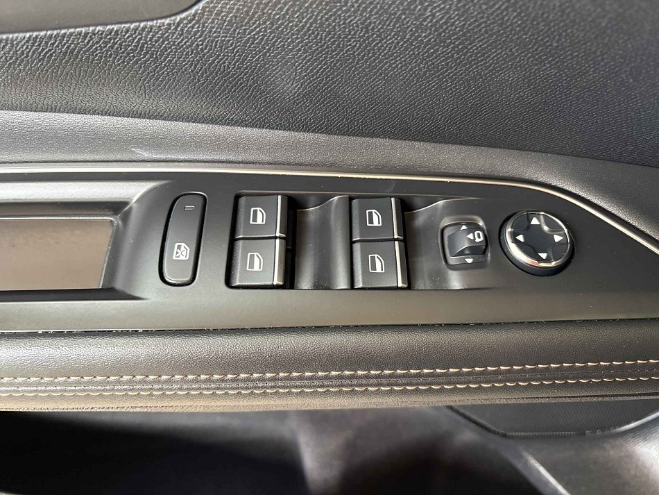 Peugeot 5008 1.5 HDI 