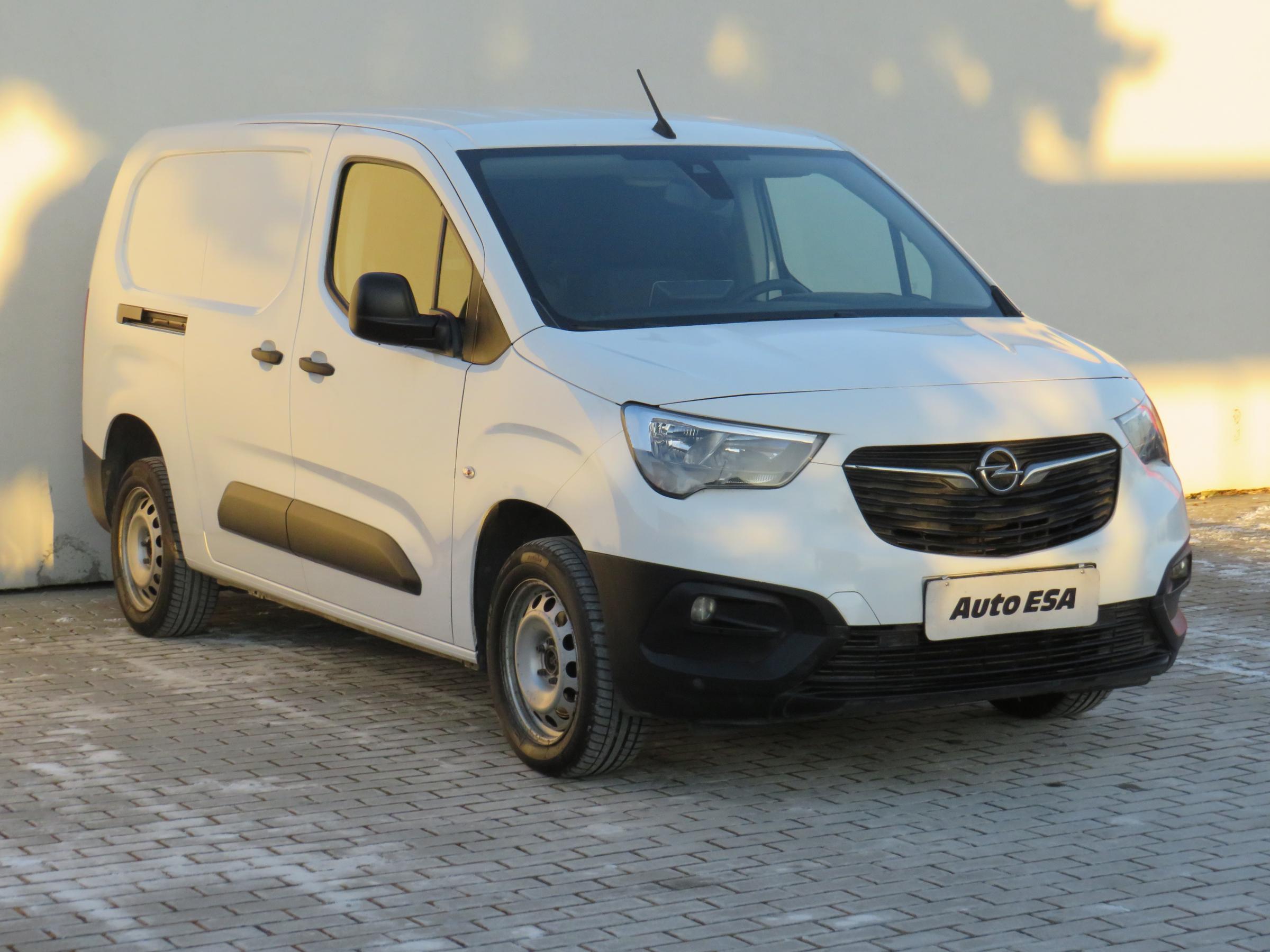 Opel Combo, 2021 - celkový pohled
