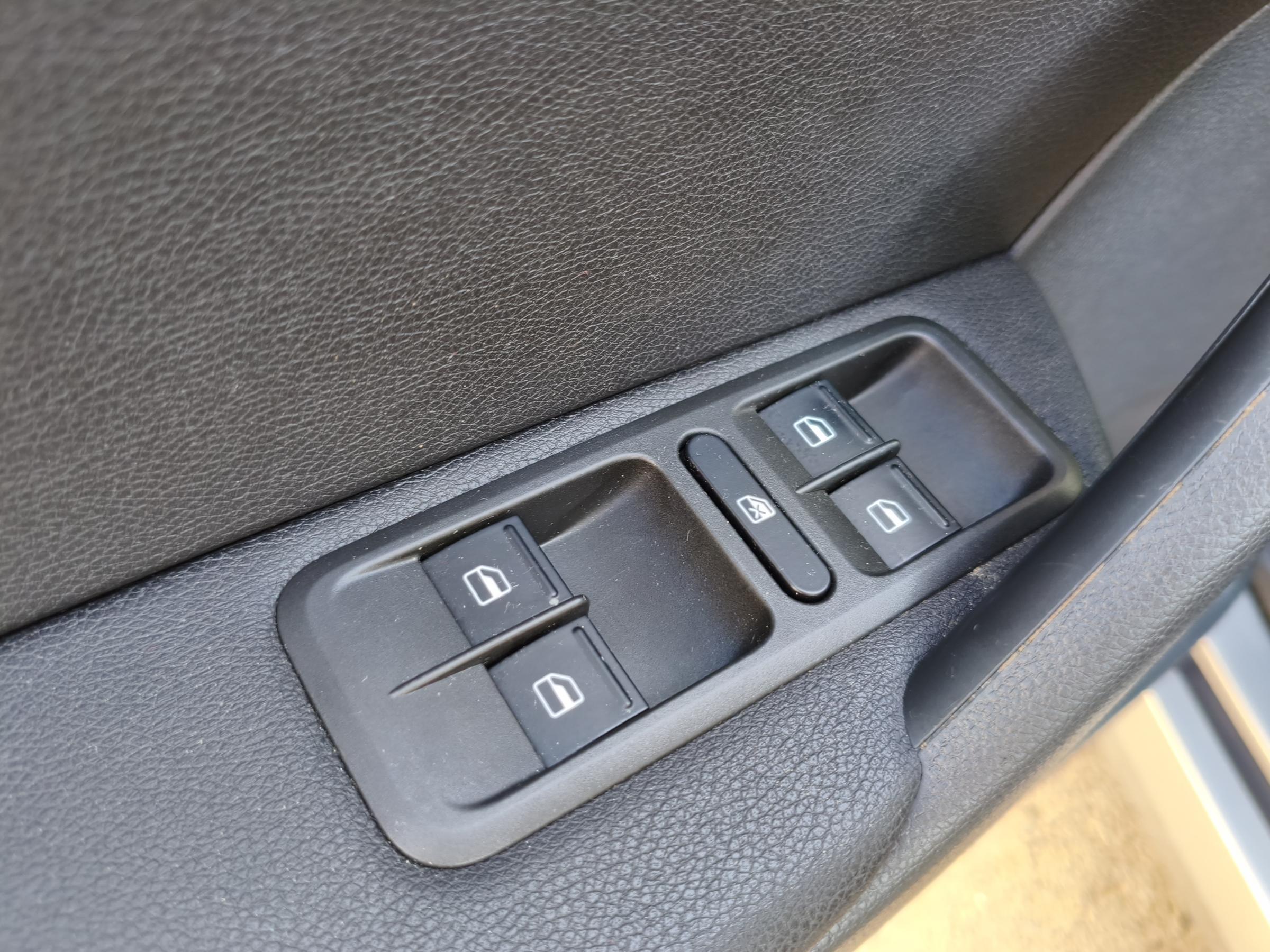 Škoda Yeti, 2013 - pohled č. 14