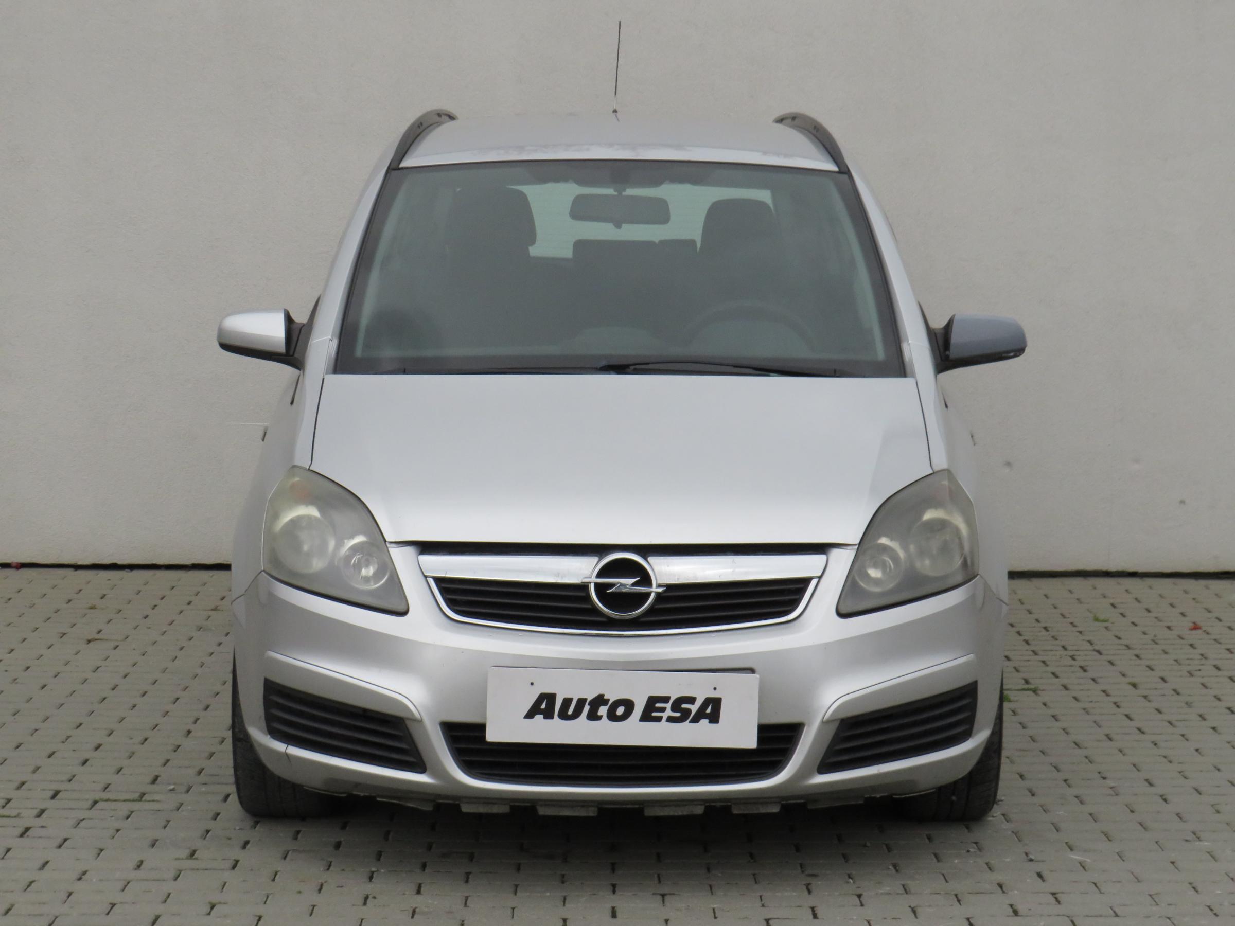 Opel Zafira, 2006 - pohled č. 2