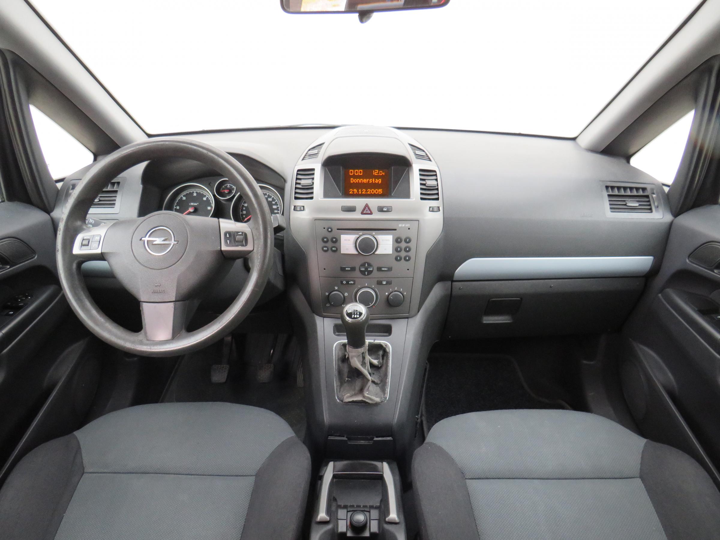 Opel Zafira, 2006 - pohled č. 8
