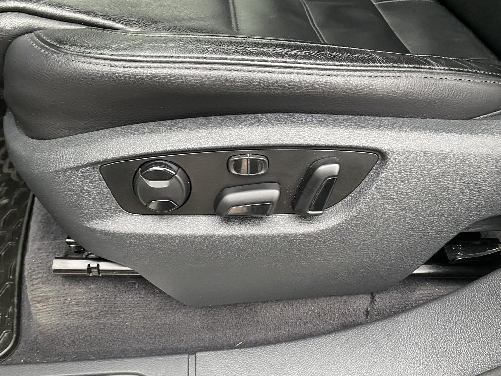 Volkswagen Touareg 4.2 TDi V8  4x4