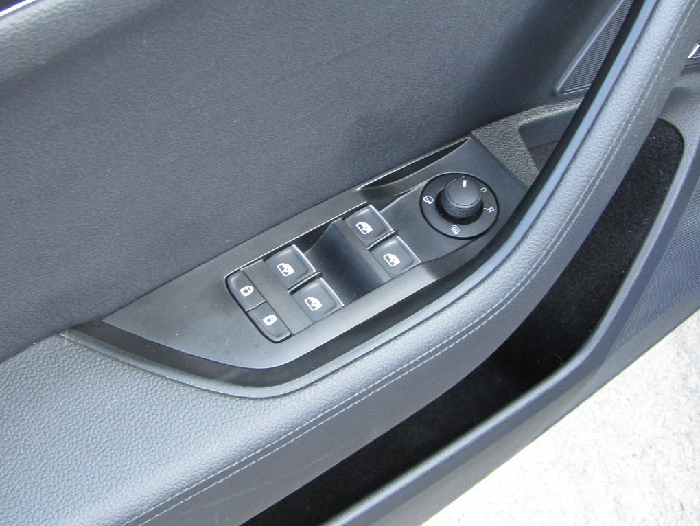 Škoda Superb III 2.0 TDi L&K