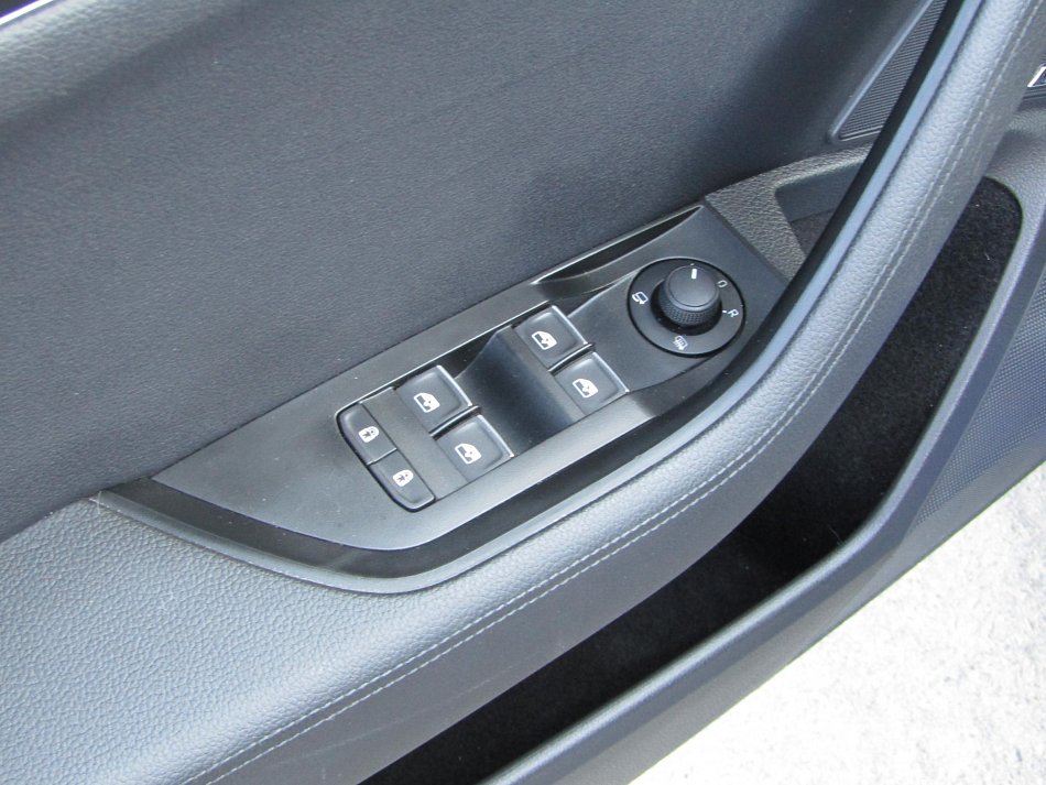 Škoda Superb III 2.0 TDi L&K