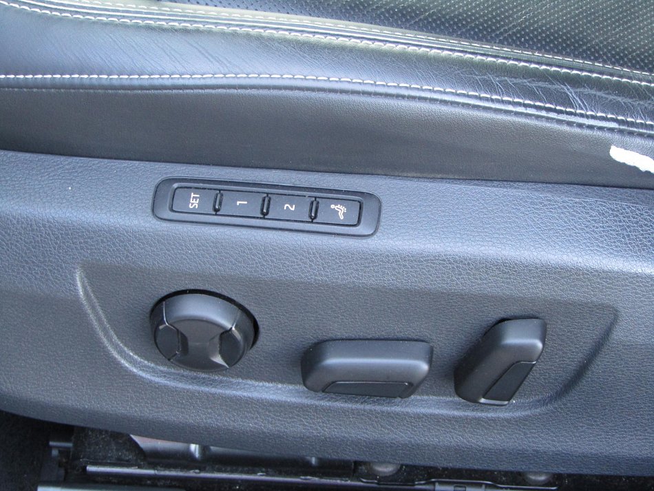 Škoda Superb III 2.0 TDi L&K