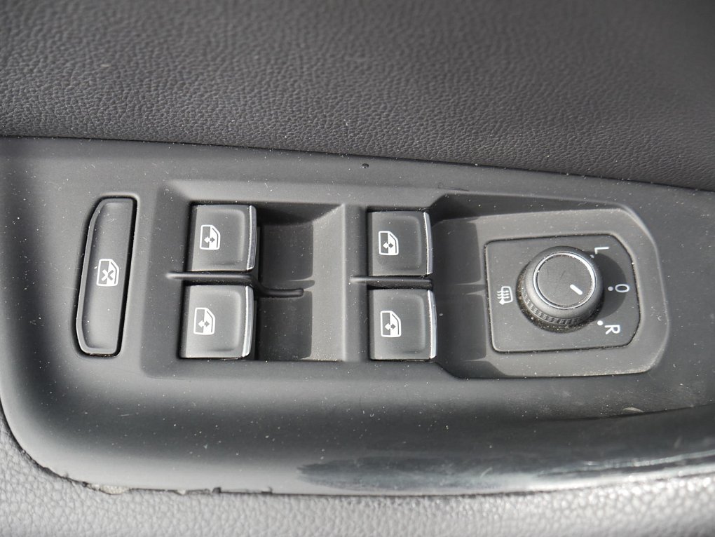 Volkswagen Passat 2.0TDi 