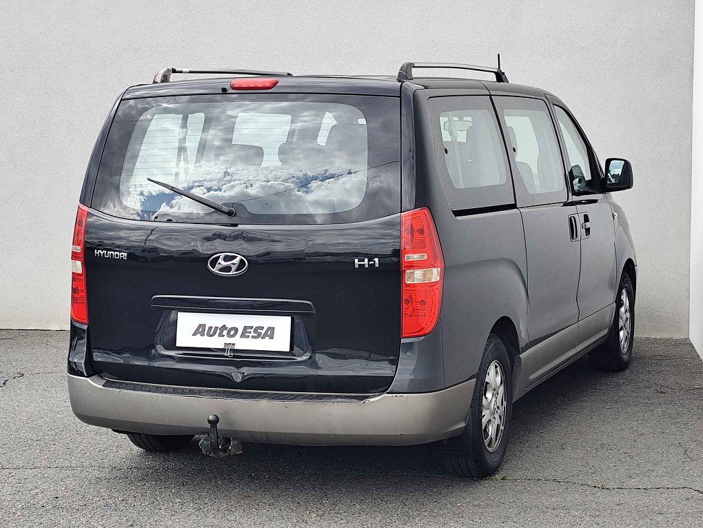 Hyundai H 1 2.5CRDI  8míst