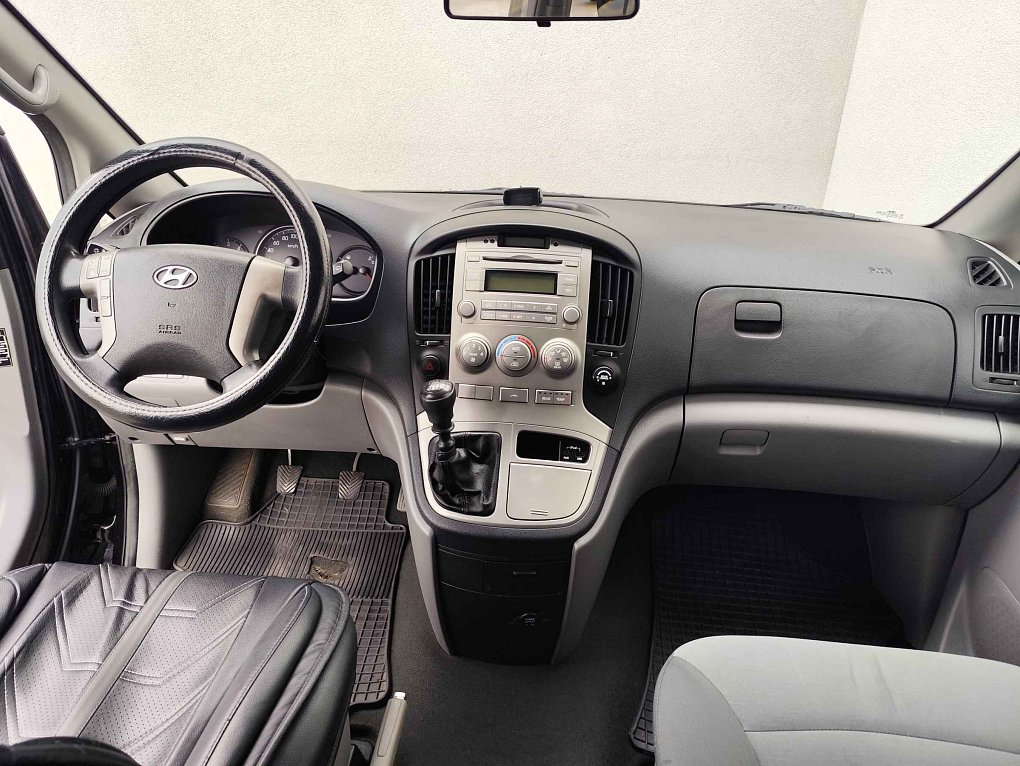Hyundai H 1 2.5CRDI  8míst