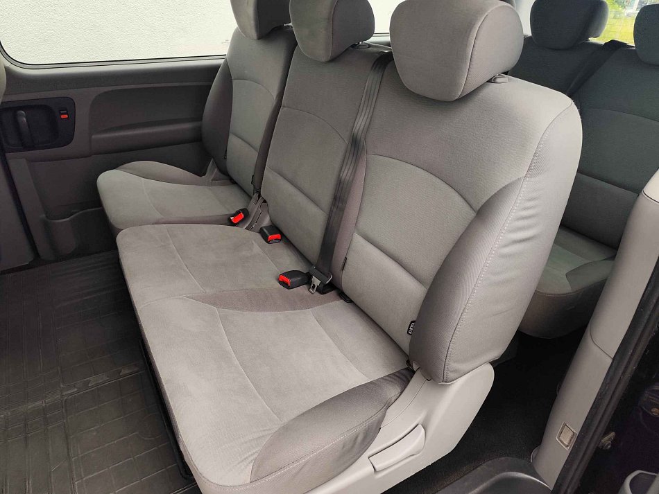 Hyundai H 1 2.5CRDI  8míst
