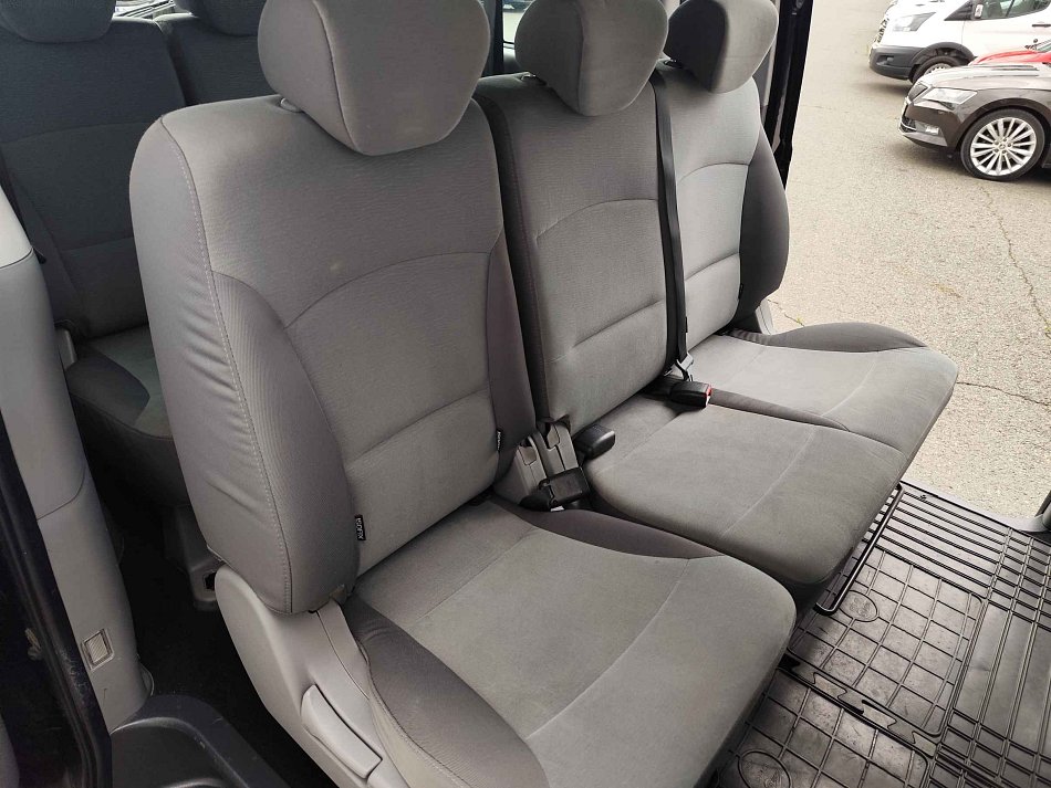 Hyundai H 1 2.5CRDI  8míst