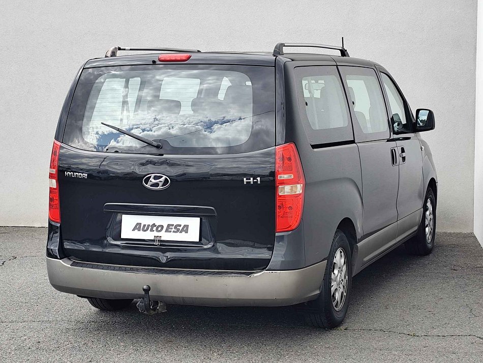 Hyundai H 1 2.5CRDI  8míst