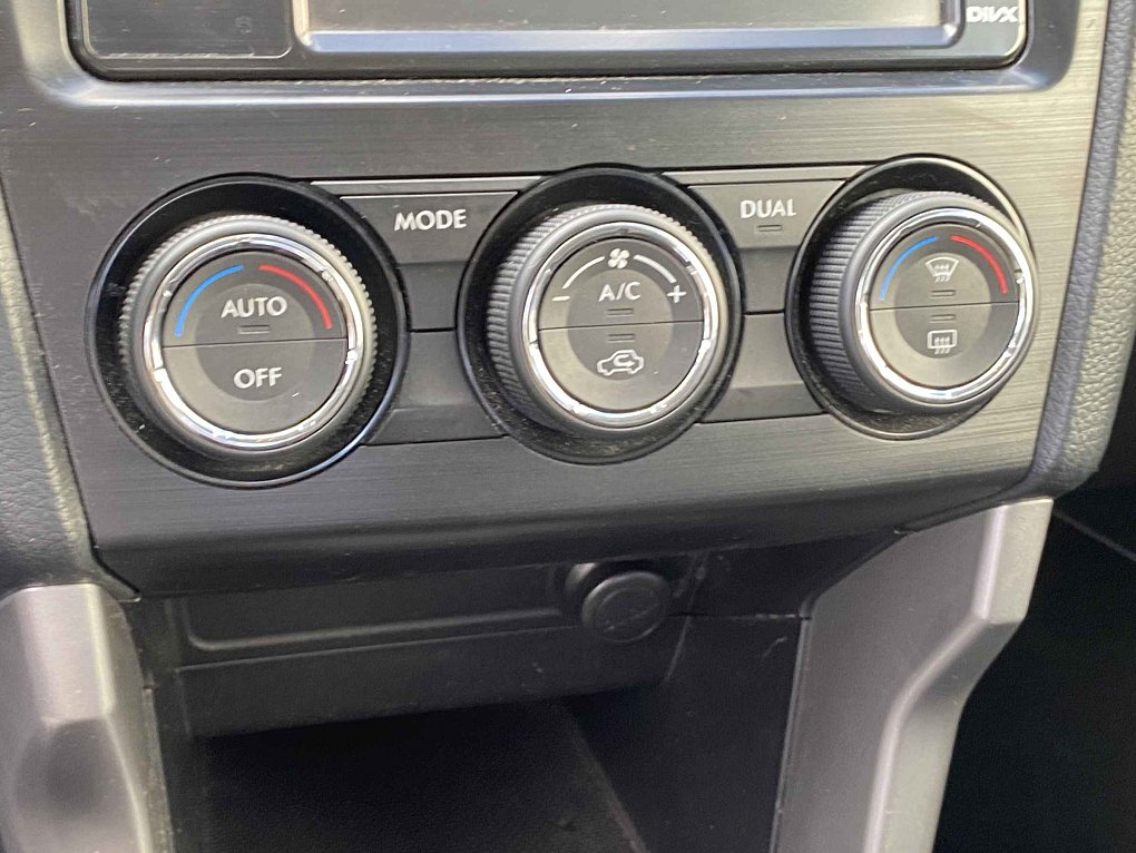 Subaru Forester 2.0i  4x4