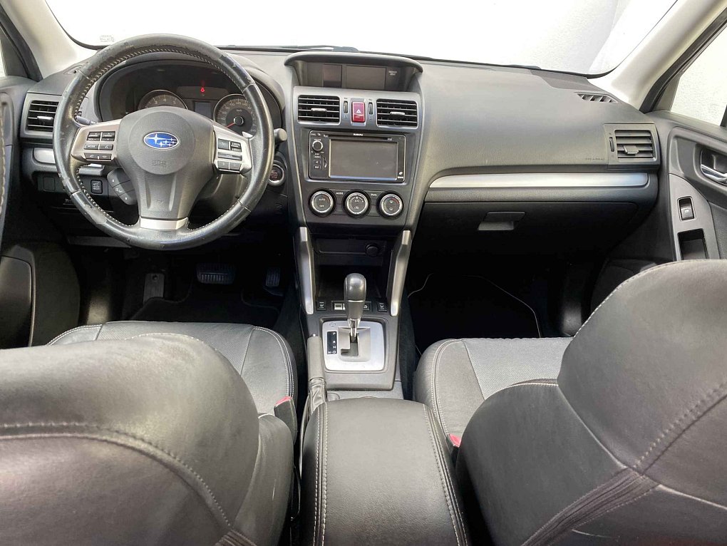 Subaru Forester 2.0i  4x4