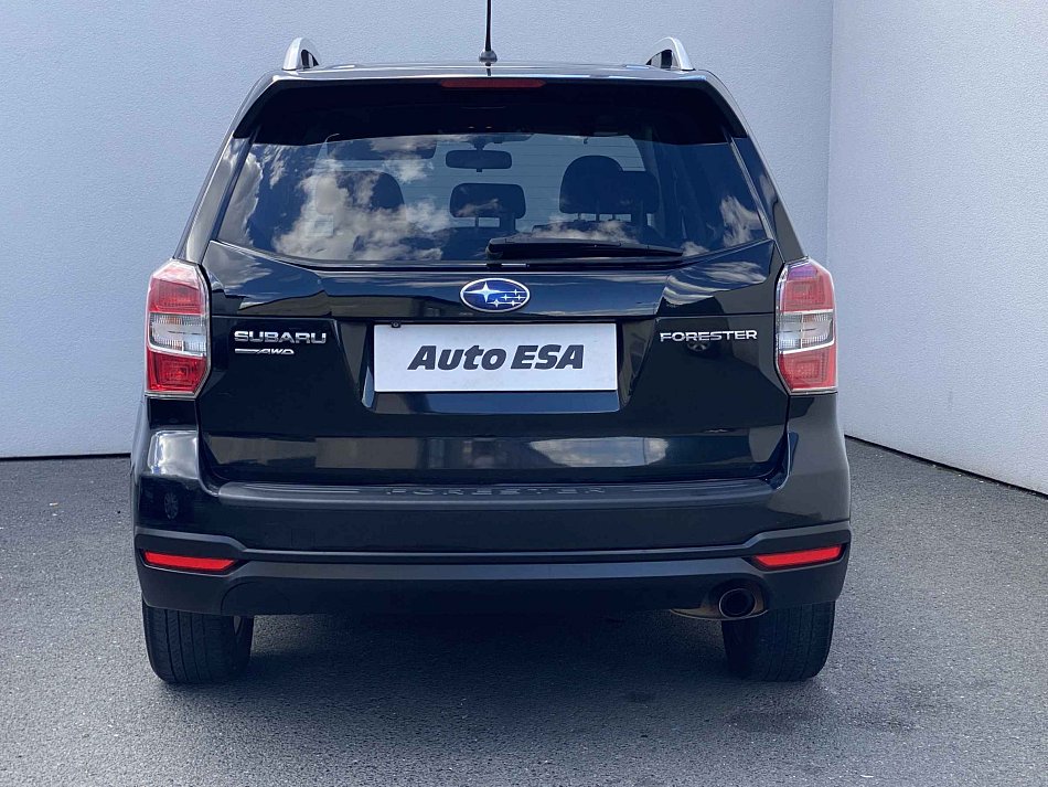 Subaru Forester 2.0i  4x4