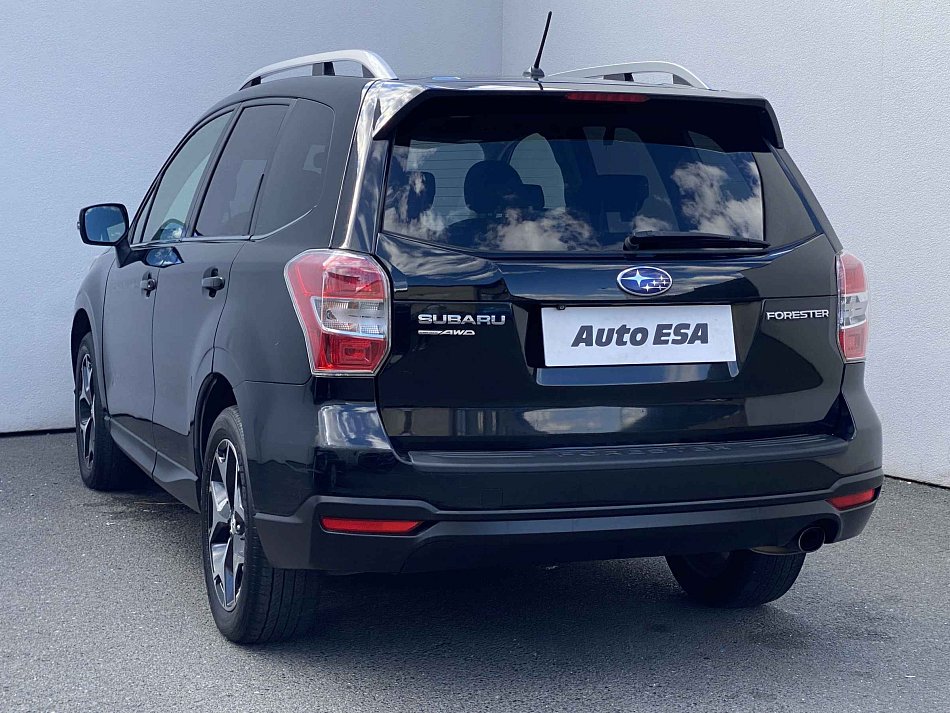 Subaru Forester 2.0i  4x4