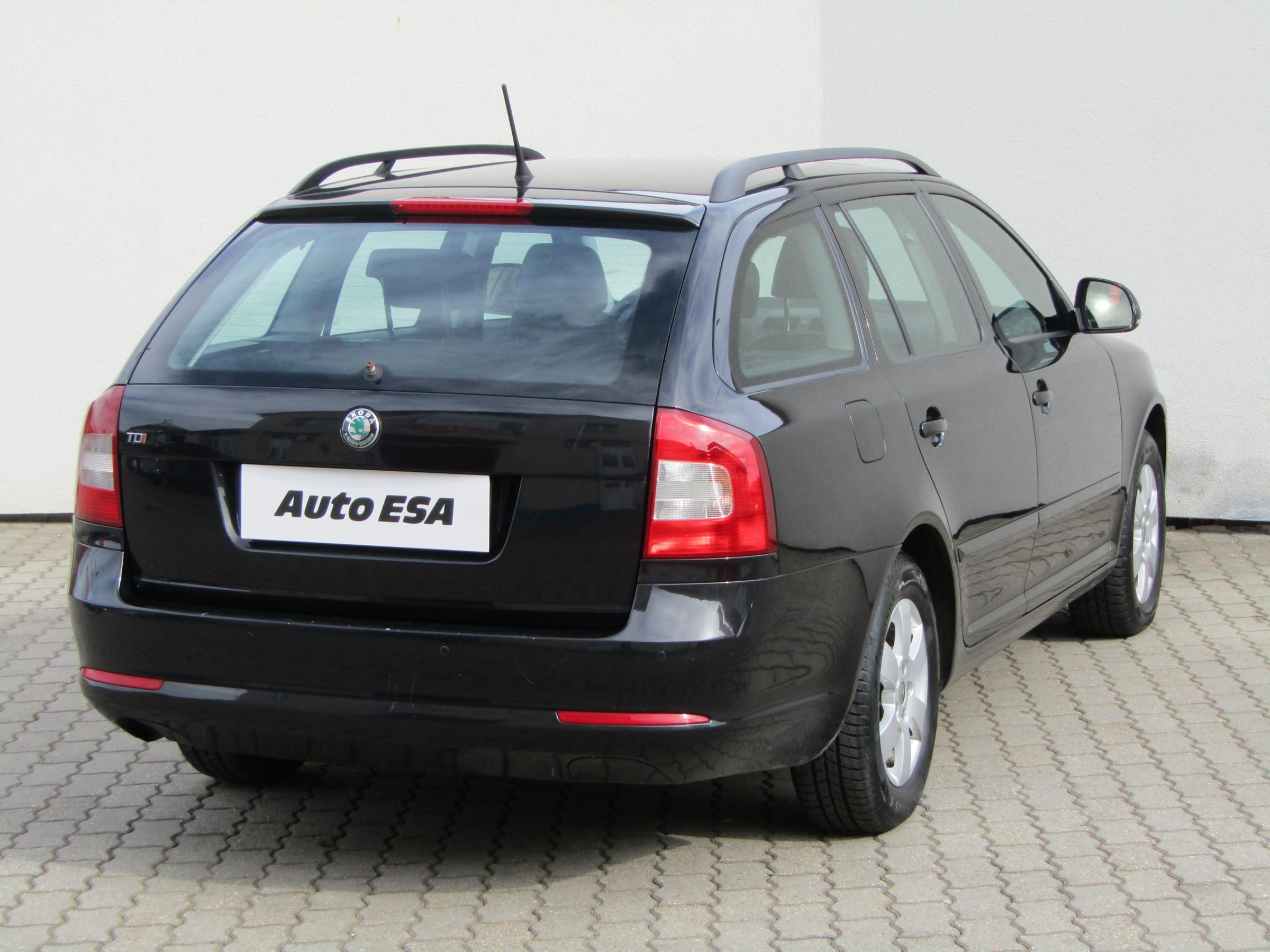Škoda Octavia II, 2012 - pohled č. 4