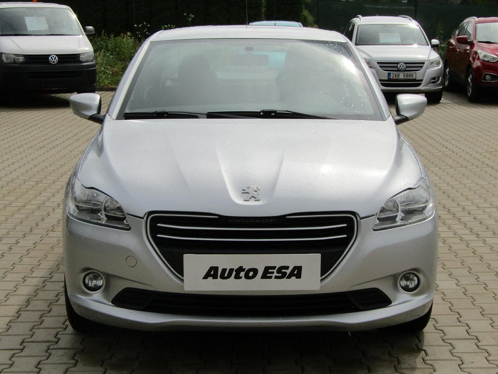 Peugeot 301 1.6i 