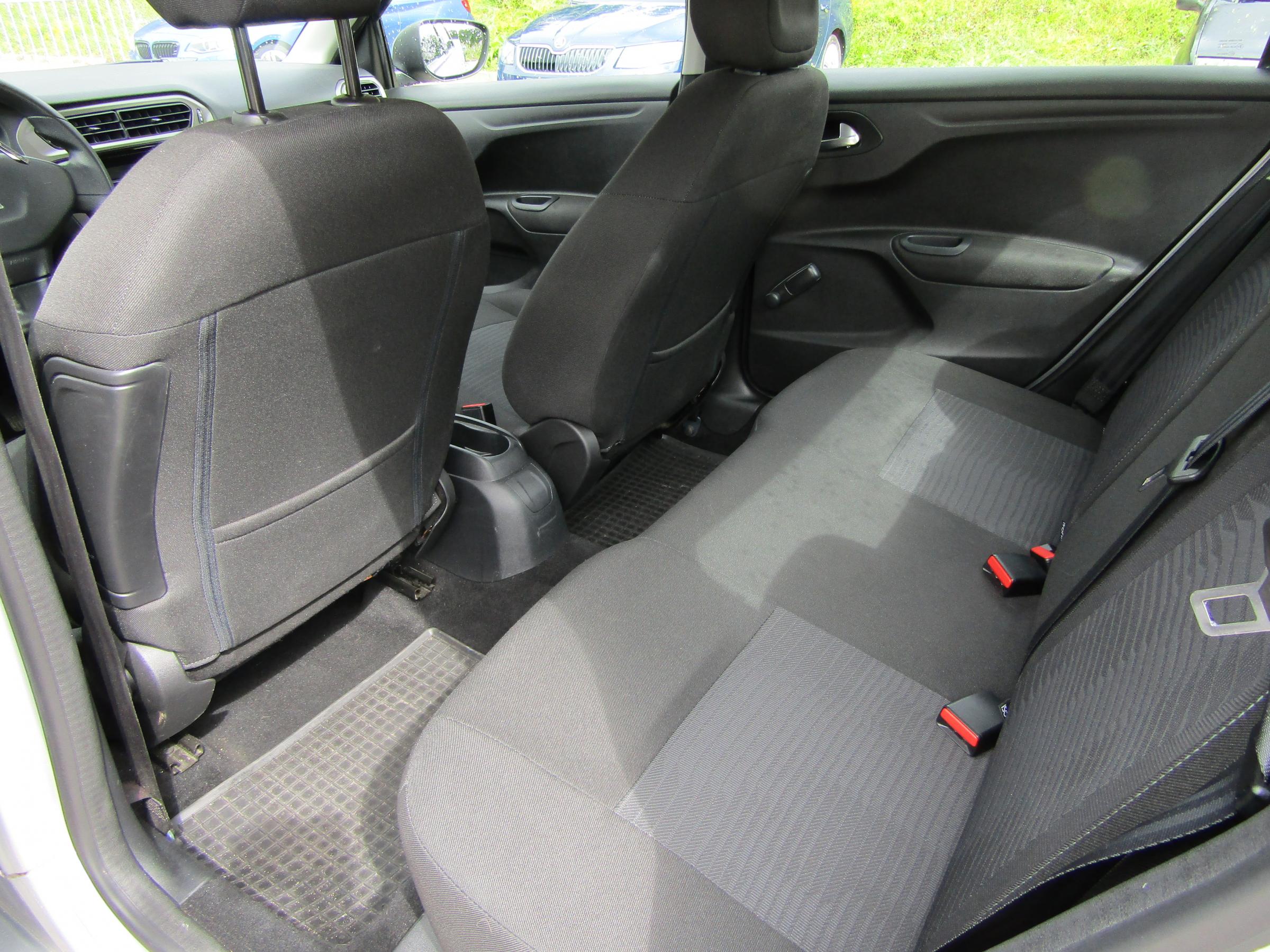 Peugeot 301, 2016 - pohled č. 12