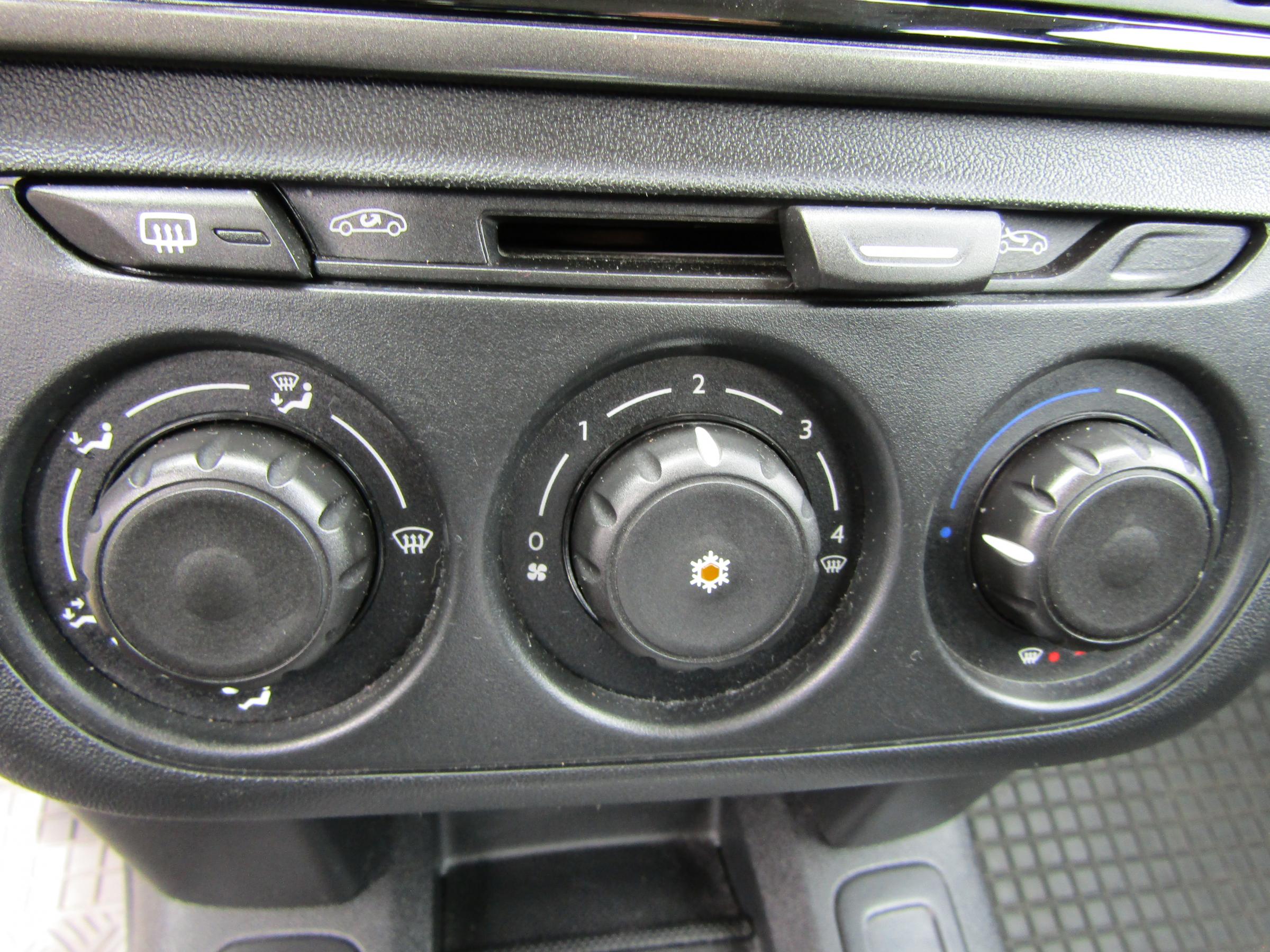 Peugeot 301, 2016 - pohled č. 15