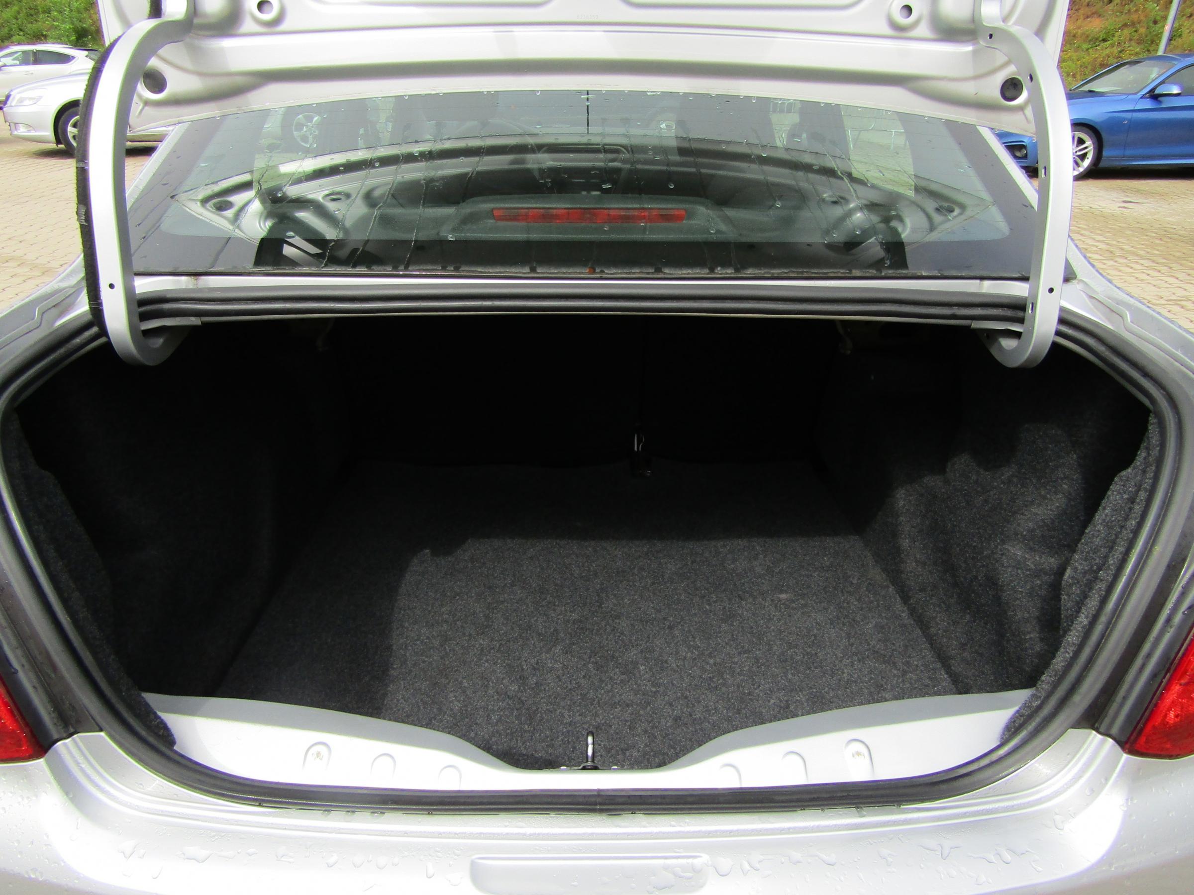 Peugeot 301, 2016 - pohled č. 7