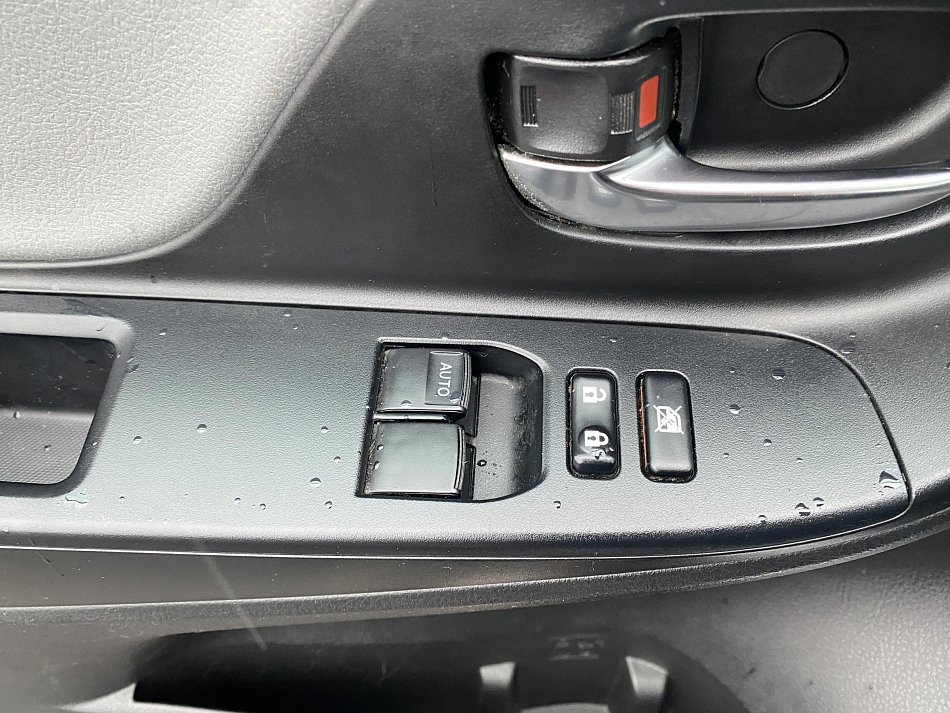 Toyota Yaris 1.3 VVT-i Trend