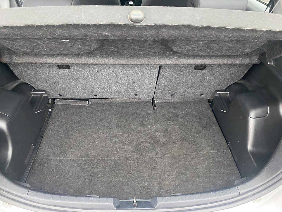 Toyota Yaris 1.3 VVT-i Trend