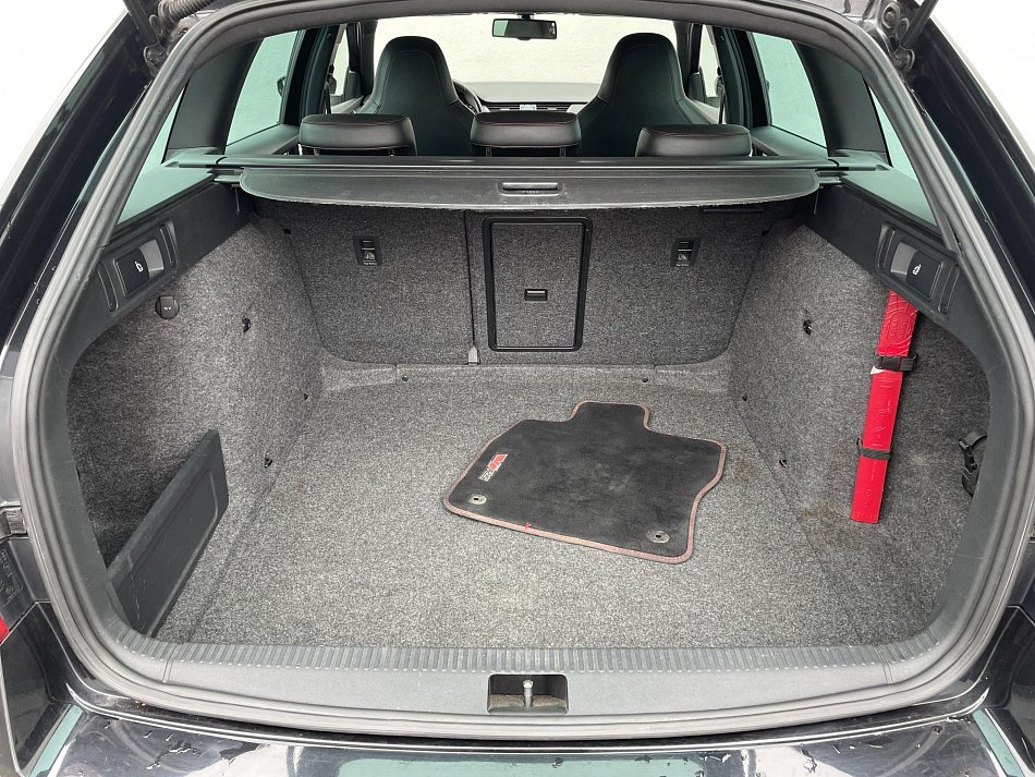 Škoda Octavia III 2.0 TDi RS