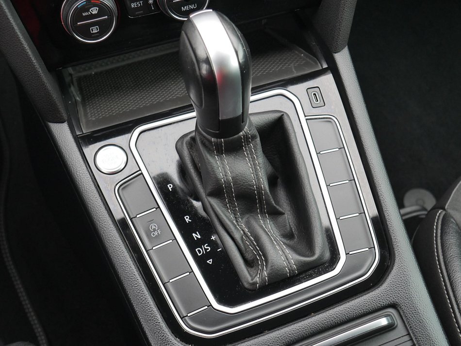 Volkswagen Arteon 2.0 TDi R-Line 4Motion