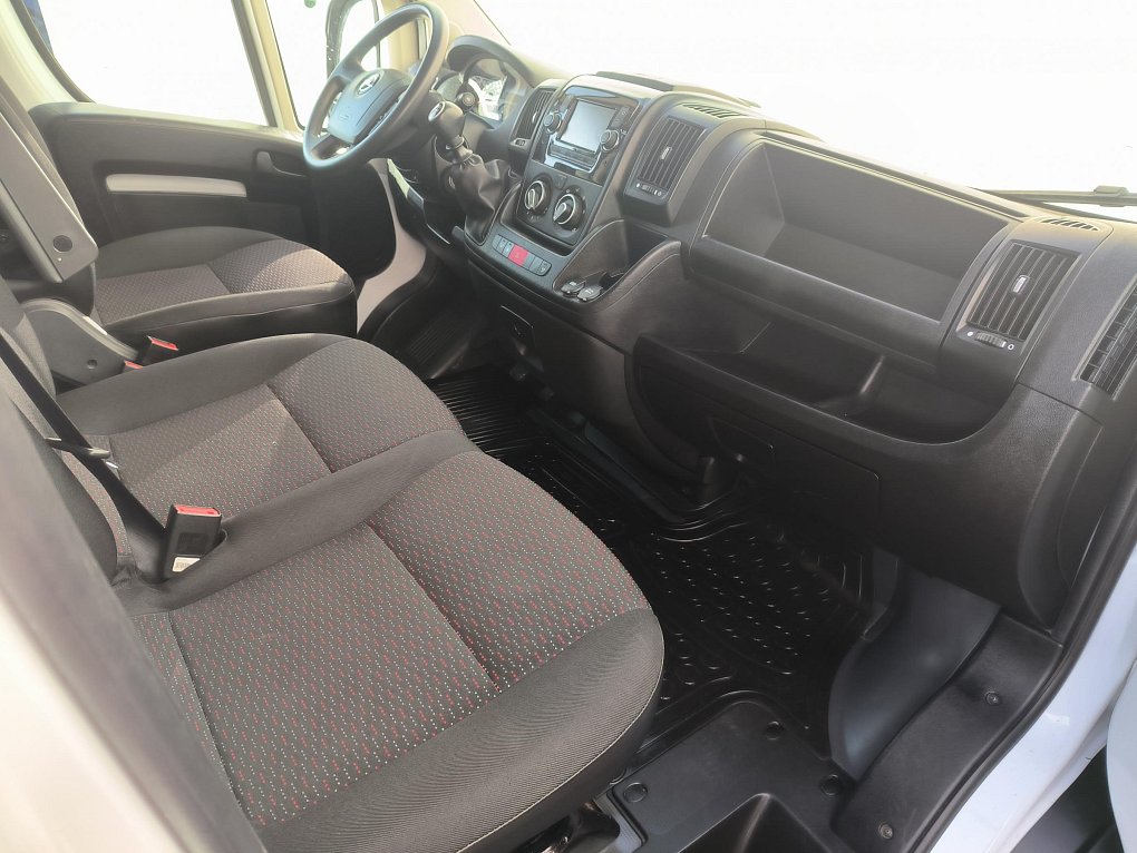 Opel Movano 2.2CDTi  L4H2