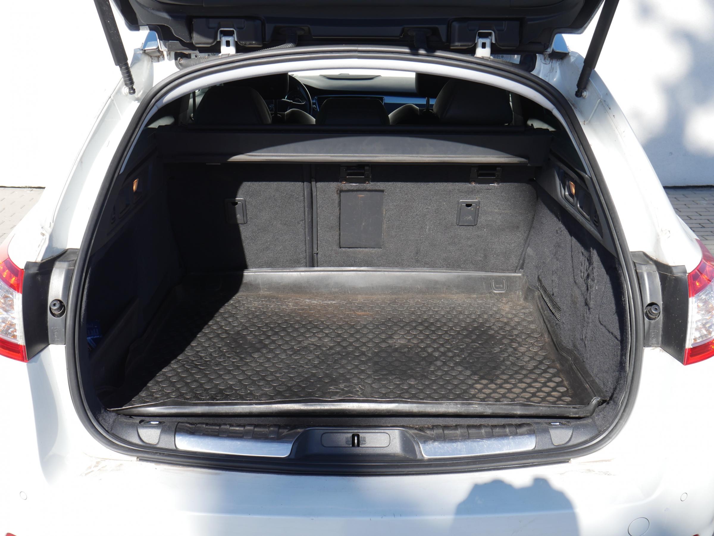 Peugeot 508, 2011 - pohled č. 7