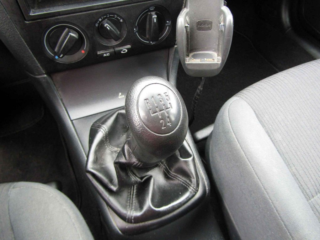 Škoda Octavia 1.6 MPi  Tour