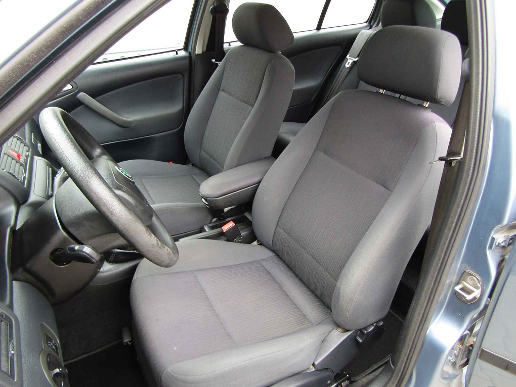Škoda Octavia 1.6 MPi  Tour