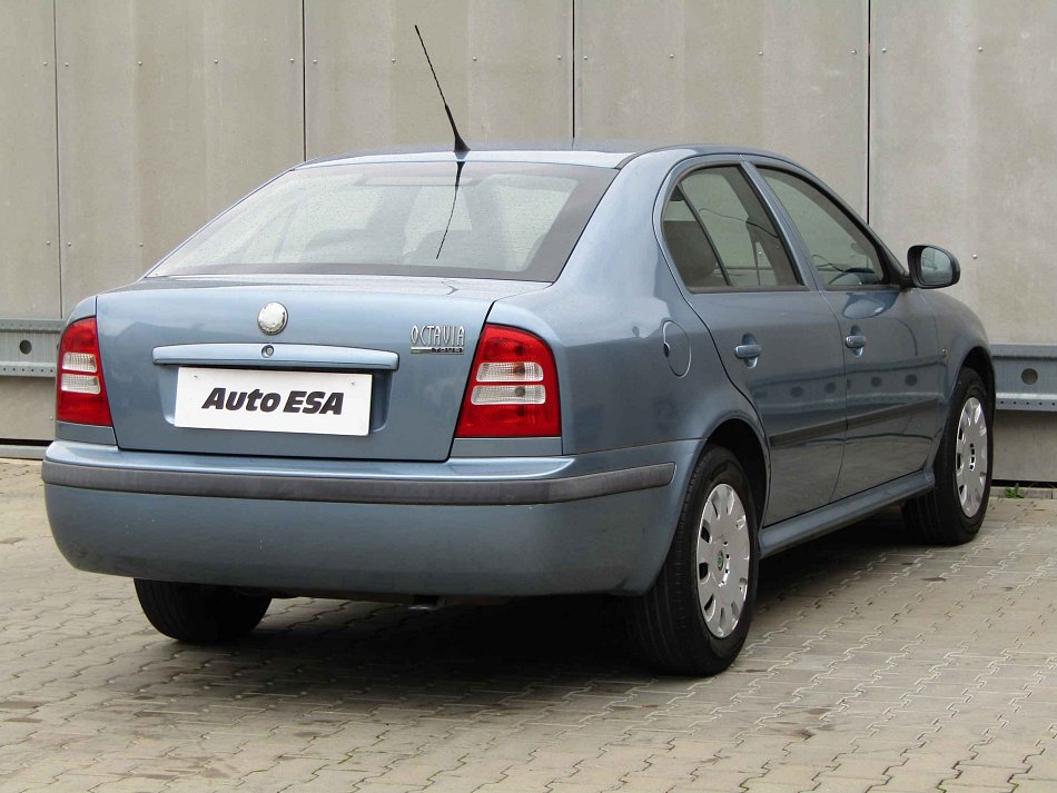 Škoda Octavia 1.6 MPi  Tour