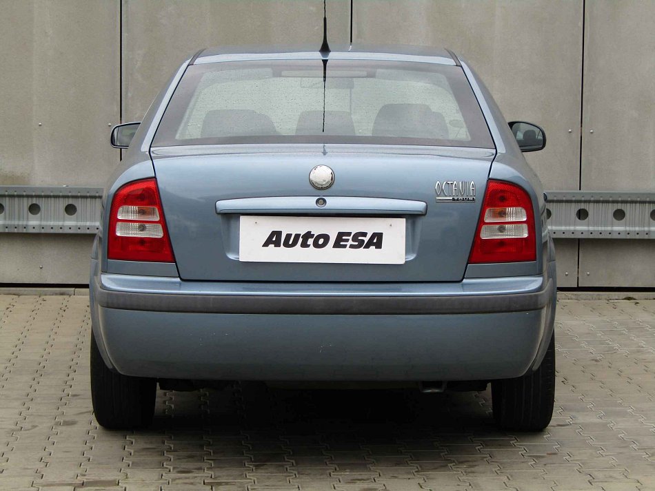 Škoda Octavia 1.6 MPi  Tour