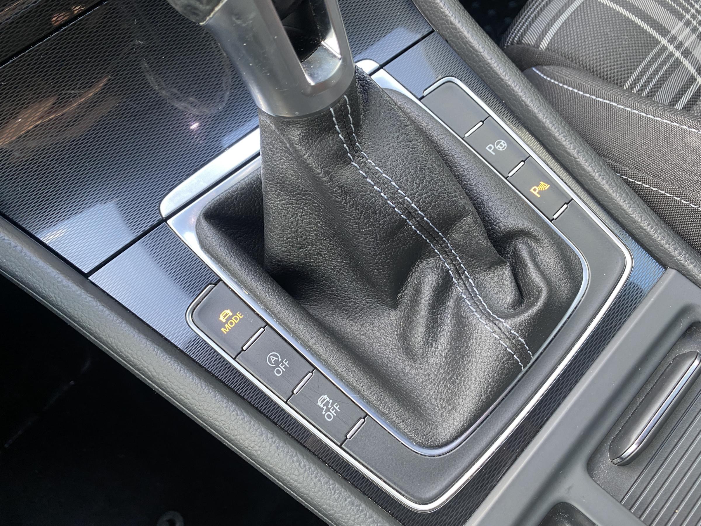 Volkswagen Golf, 2015 - pohled č. 15