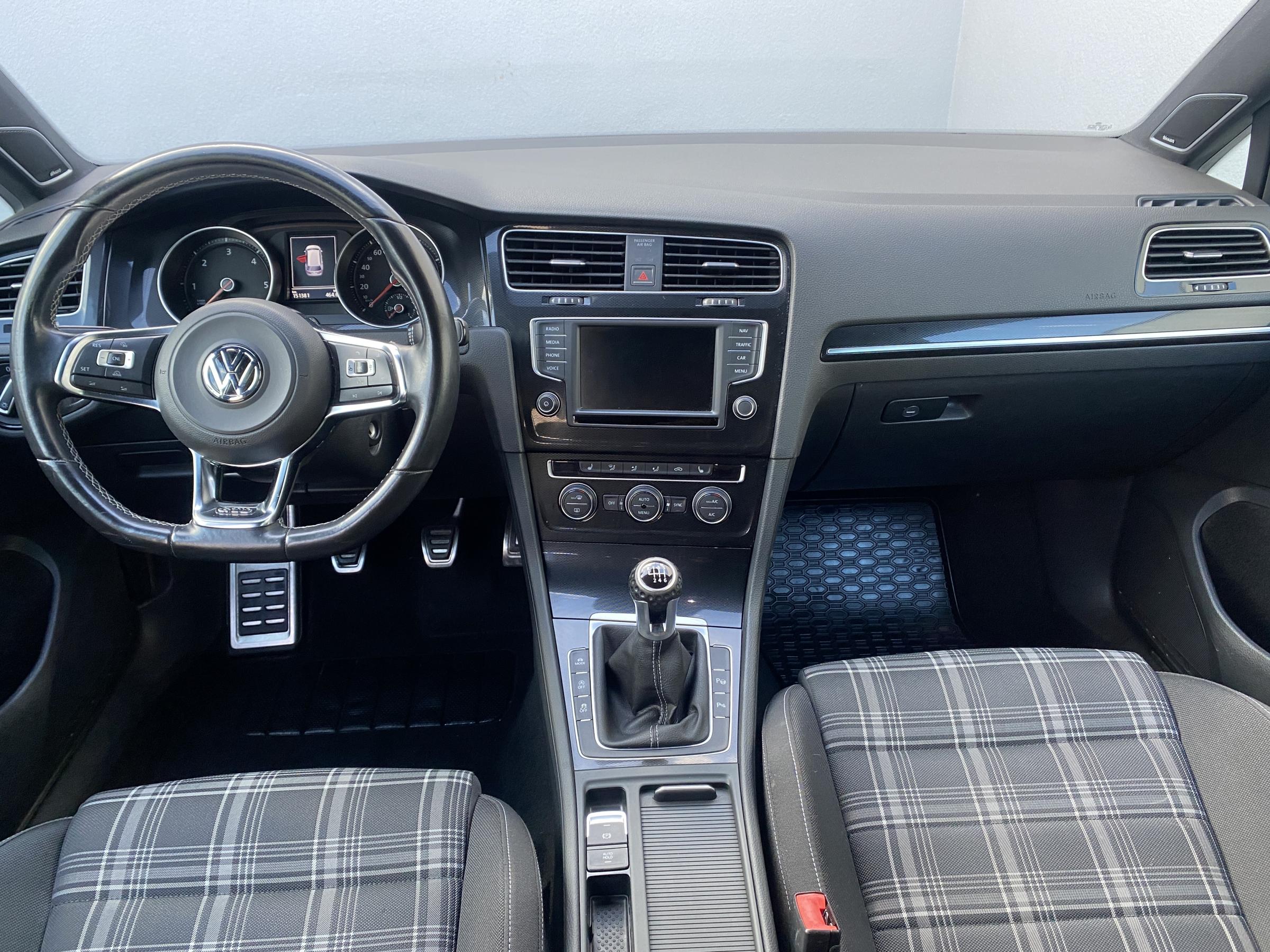 Volkswagen Golf, 2015 - pohled č. 8