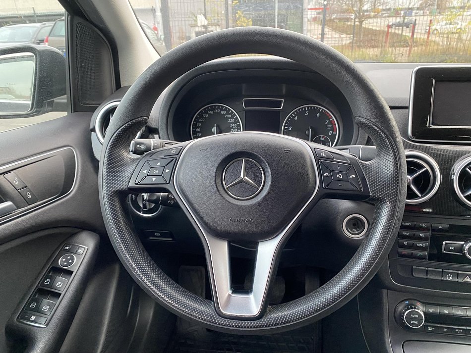 Mercedes-Benz Třída B 2.0i 